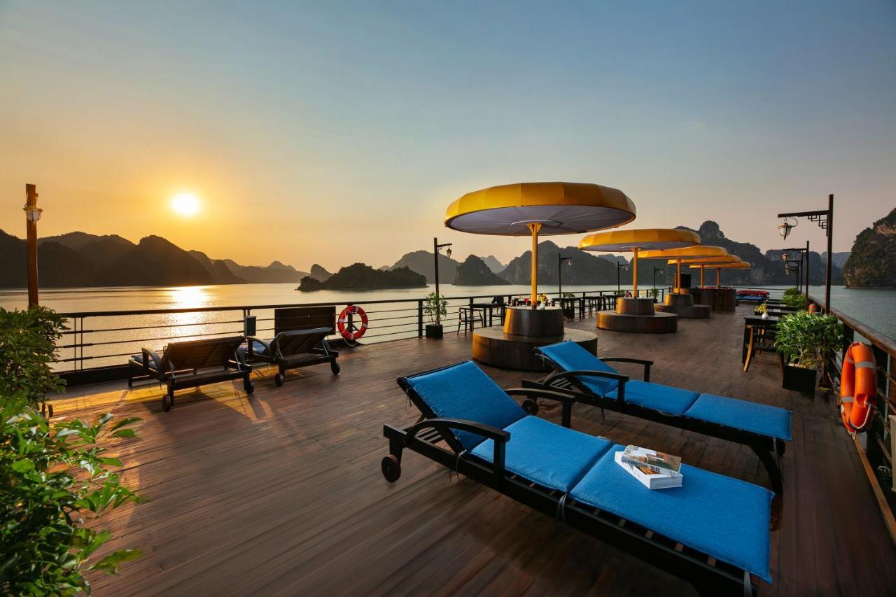 Hotel Nostalgia Halong Cruise Hạ Long Exterior foto